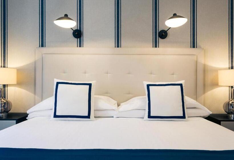 디럭스 룸 킹사이즈 침대, Mercure Jardines De Albia