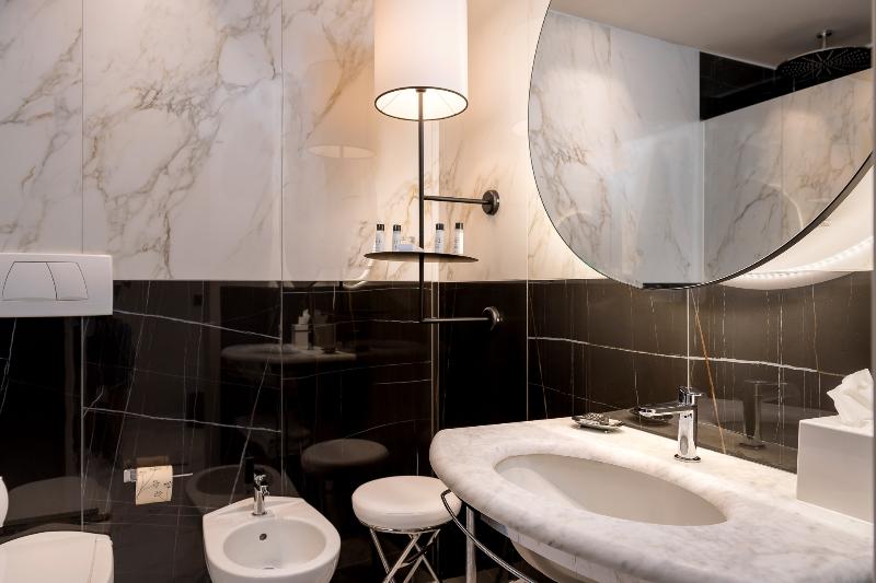 اتاق لوکس خانوادگی, Savoia Hotel Rimini
