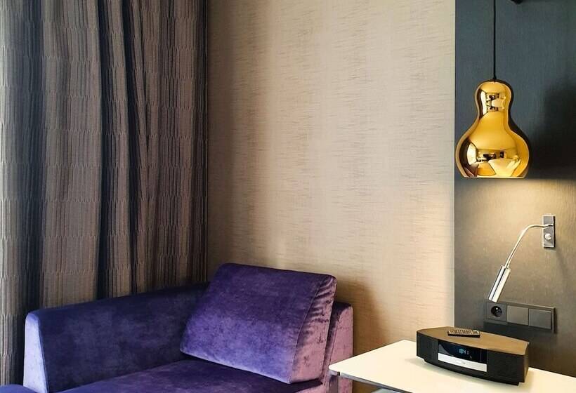 Superior Szoba, Sofitel Warsaw Victoria