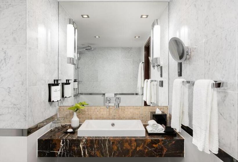 סוויטת ג'וניור מיטת קינג, Sofitel Warsaw Victoria