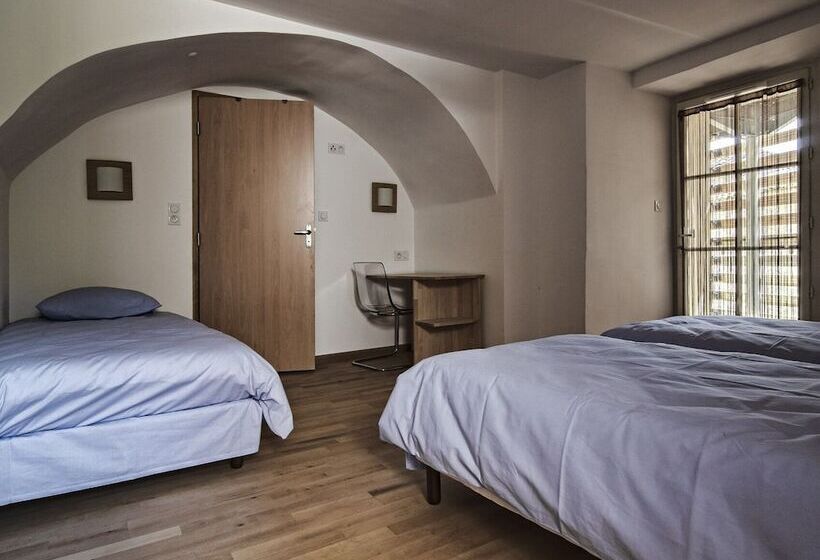 스탠다드 트리플 룸, Hôtel Galilee