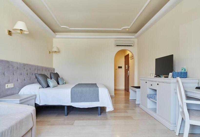 スタンダードルーム, Grand Hotel Palladium Santa Eulalia Del Río