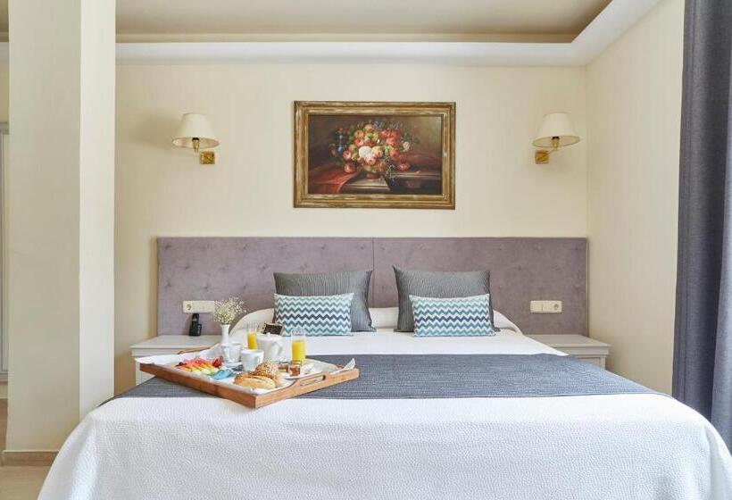 プレミアムファミリールーム, Grand Hotel Palladium Santa Eulalia Del Río