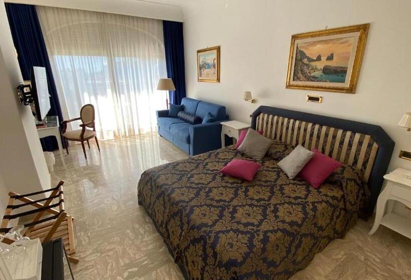 Suíte Júnior, Capri Bougainville