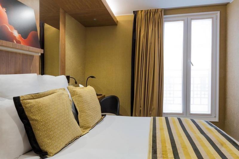 اتاق راحتی, Hôtel Dalila
