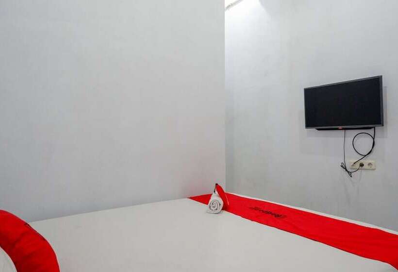 Номер Стандарт, Reddoorz Plus At Hawai Inn Near Mall Of Panakukang