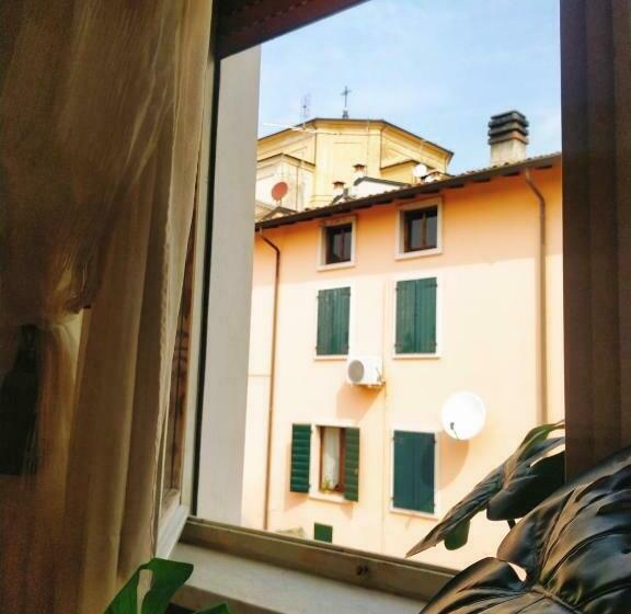 اتاق کلاسیک خانوادگی, B&b Gardasee