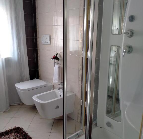 اتاق خانوادگی, B&b Gardasee