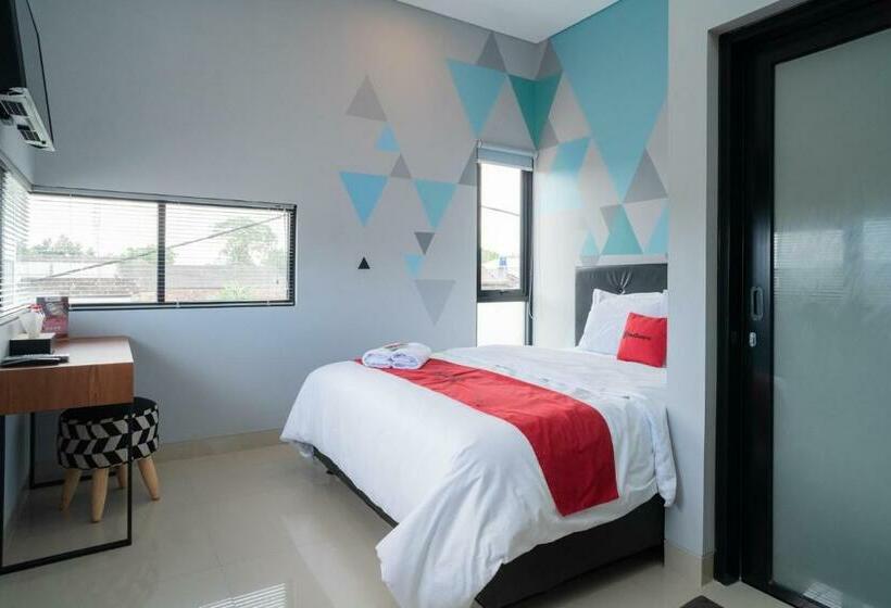 Номер Superior, Reddoorz Near Sindu Kusuma Edupark 3