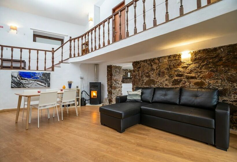 Вилла 3 Спальни, Retiro De Gondramaz