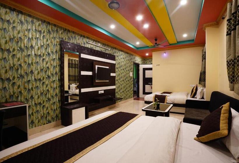 Familjerum, Tirupati Lodge Njp