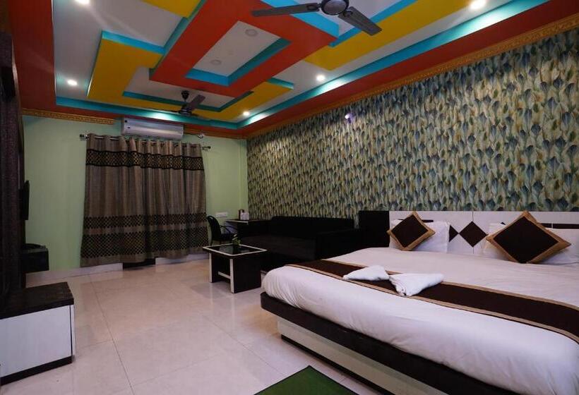 Familjerum, Tirupati Lodge Njp