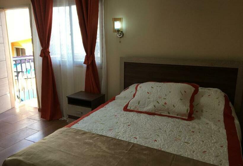 Camera Standard, Hostal Luna Del Mar 840b