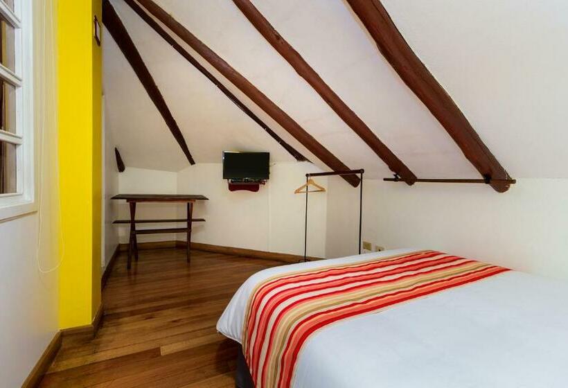 اتاق اکونومی یک تخته, Posada Del Rey