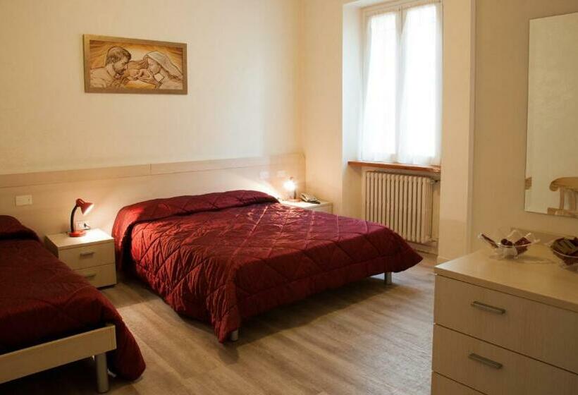 اتاق استاندارد سه نفره, Antico Albergo