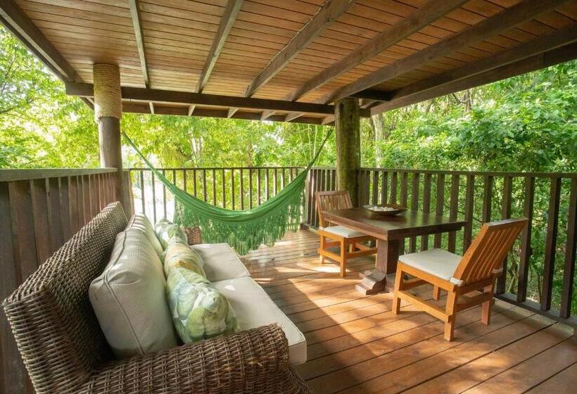 اتاق لوکس با بالکن, Platon Ecolodge