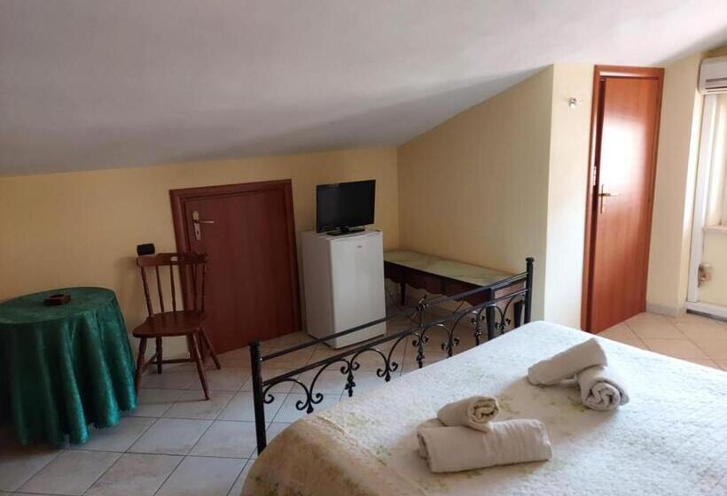 Номер Стандарт, Camere A Chiazza Realmonte