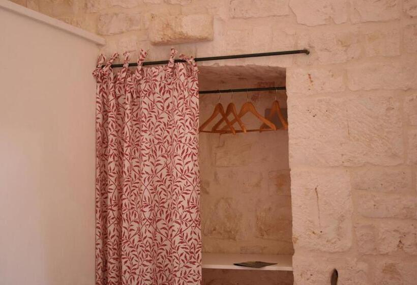 آپارتمان 2 خوابه, Casolare Capitolo