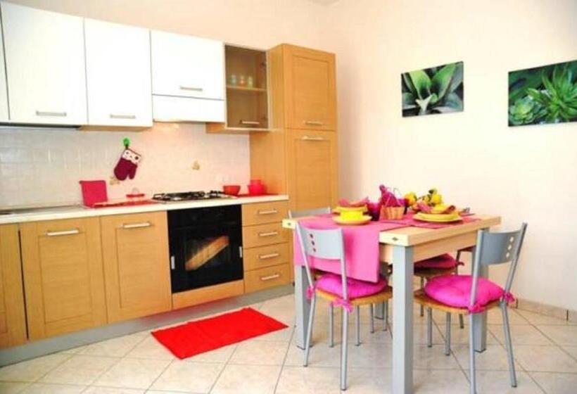 Апартаменты 1 Спальня, Pomposa Residence