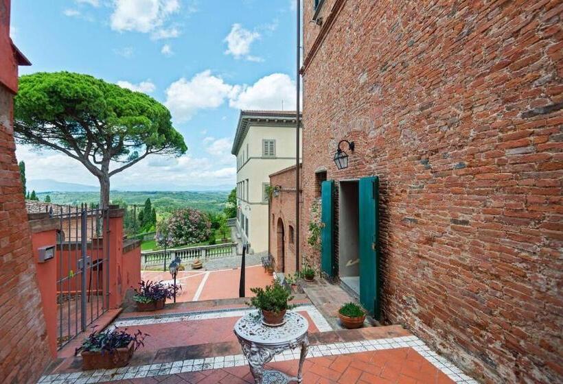Апартаменты 1 Спальня, Borgo Bucciano