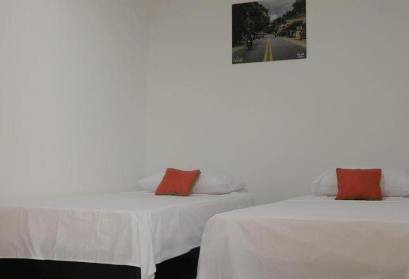 기본룸, Puerto Caribe Hostal