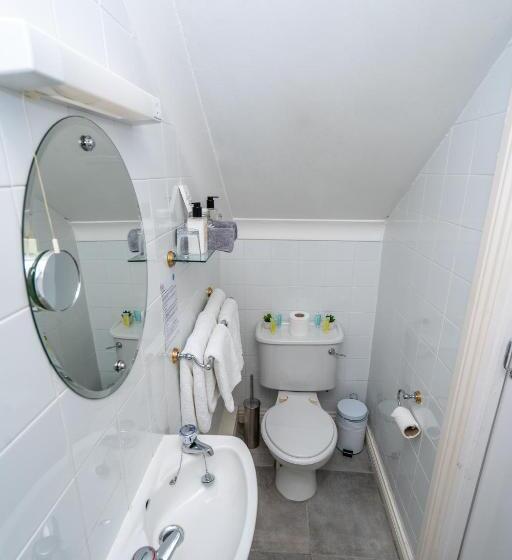 اتاق لوکس با بالکن و چشم‌انداز دریا, Coral Gables Guesthouse & Campsite