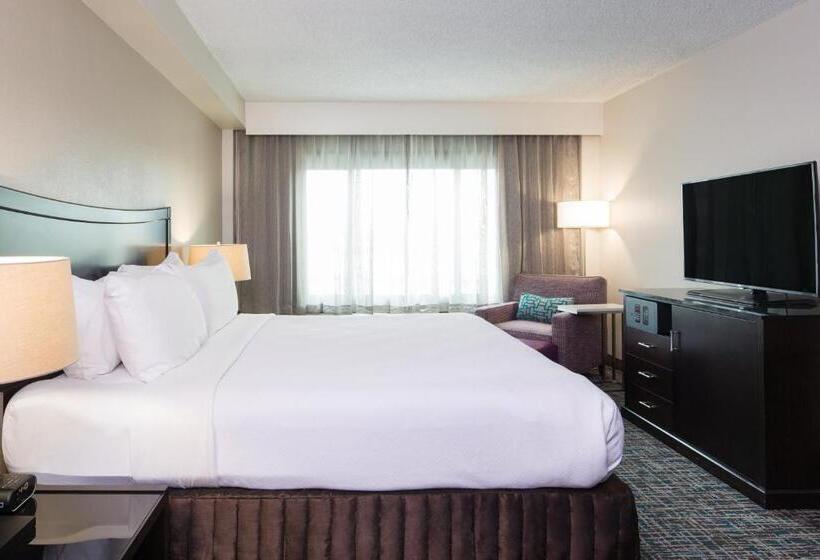 Standaardkamer met Kingsize Bed, Crowne Plaza Memphis Downtown, An Ihg