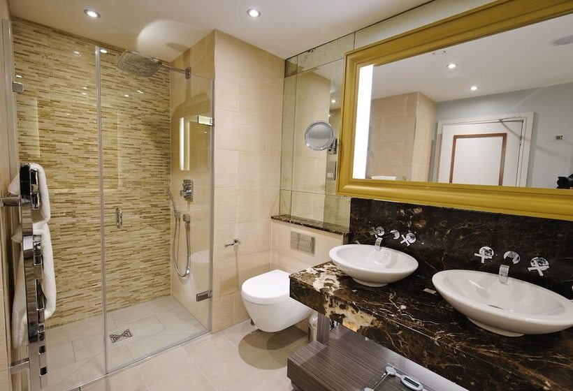 Номер Executive, Grosvenor Pulford Hotel & Spa