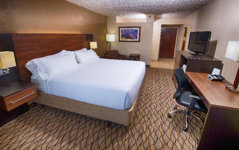 Номер Стандарт Кровать Кинг Адаптированный для Инвалидов, Holiday Inn Express & Suites Grand Canyon, An Ihg