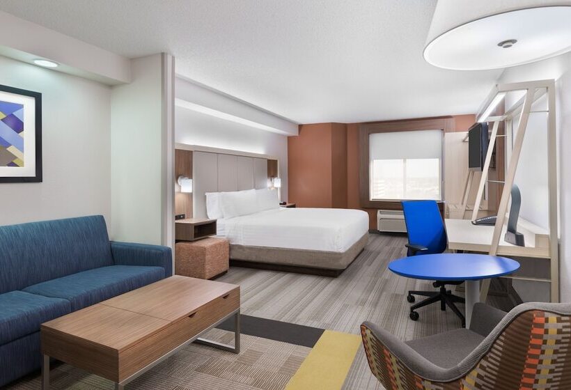 장애인을 위한 스위트, Holiday Inn Express & Suites   Nearest Universal Orlando, An Ihg
