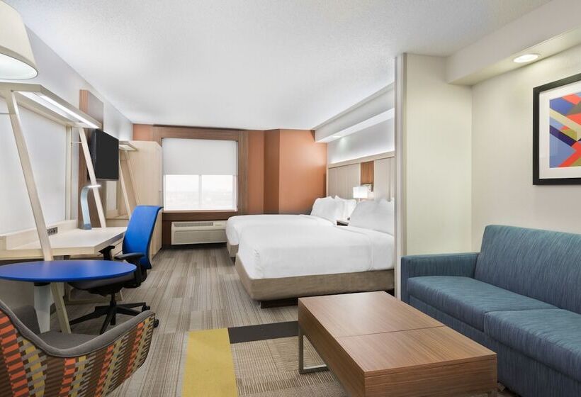 장애인을 위한 스위트, Holiday Inn Express & Suites   Nearest Universal Orlando, An Ihg