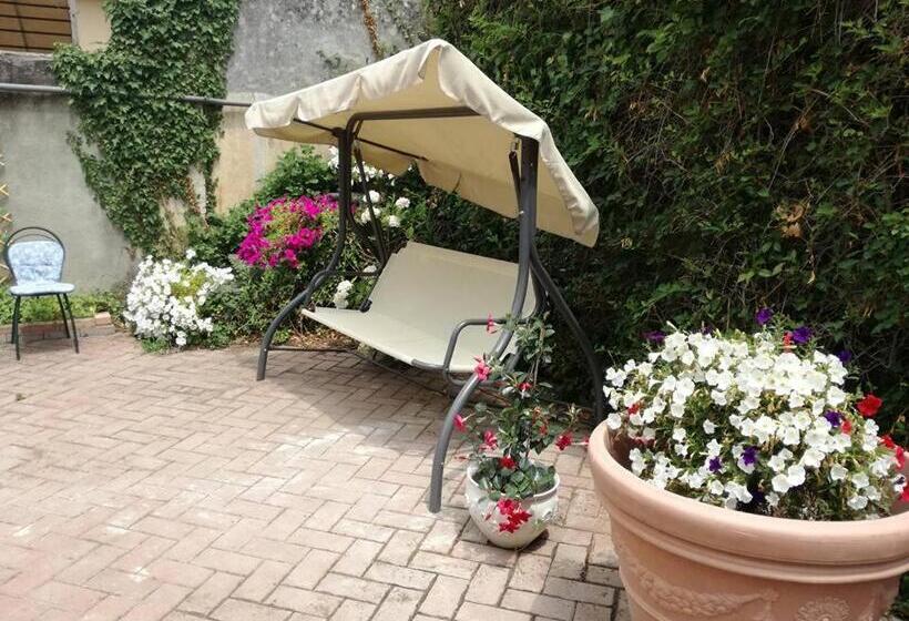 Номер Стандарт, Relais Villa Poschi