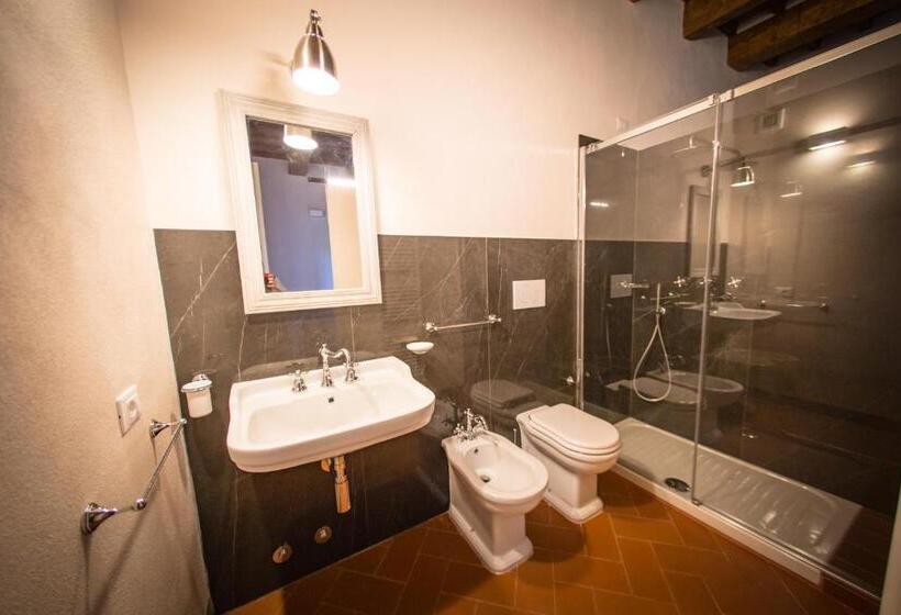 Номер Стандарт, Relais Villa Poschi