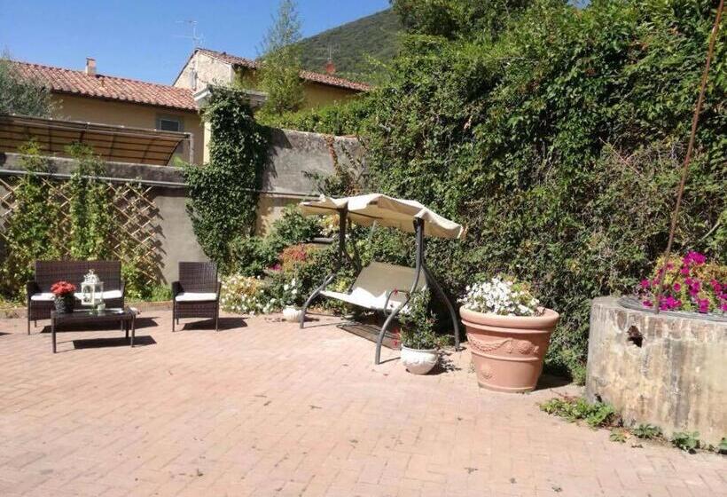 Номер Стандарт Вид на Сад, Relais Villa Poschi