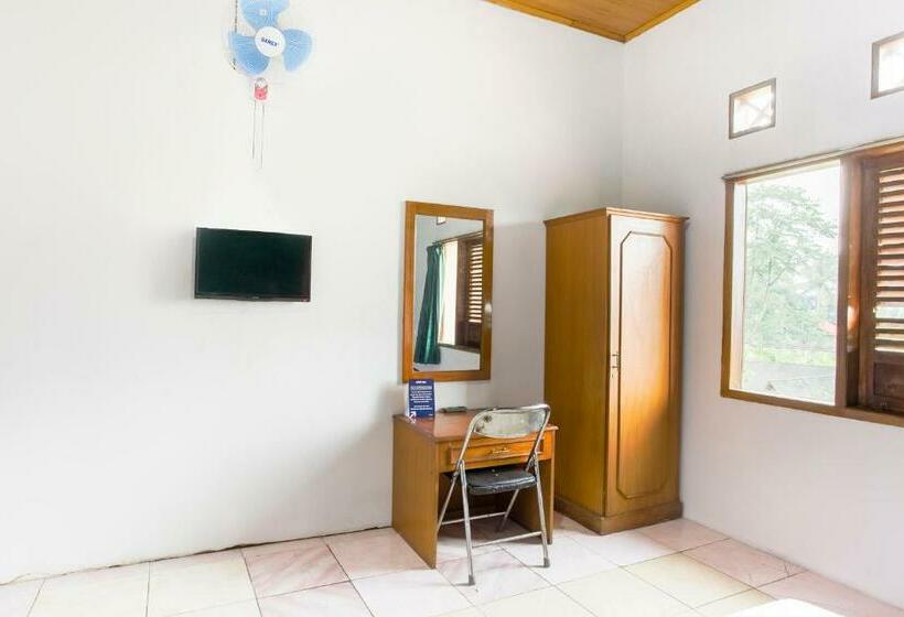 Номер Basic, Spot On 2584 Hotel Karya Nunggal Asri