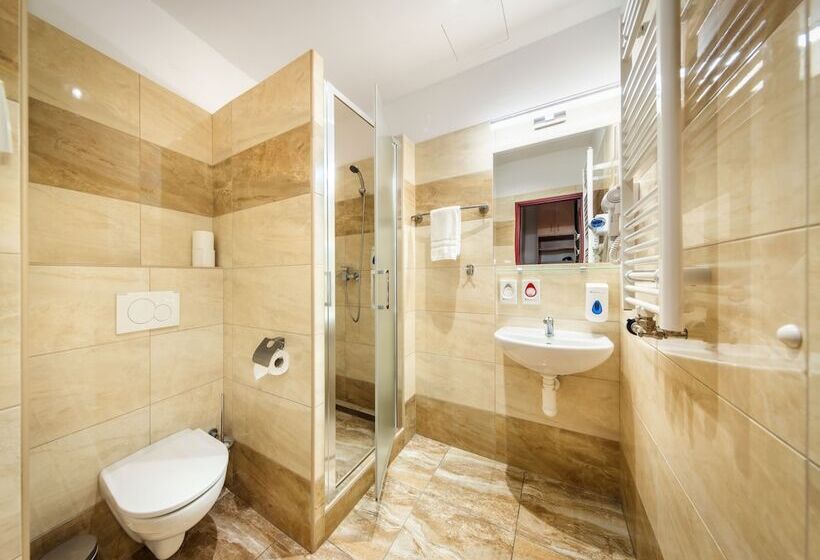 اتاق استاندارد, Golden City Garni