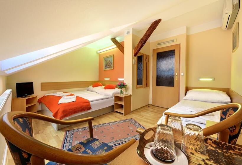 اتاق استاندارد, Golden City Garni
