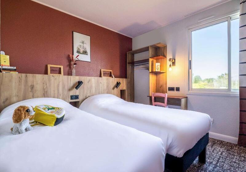 Номер Стандарт, Greet Hôtel Castres Saix
