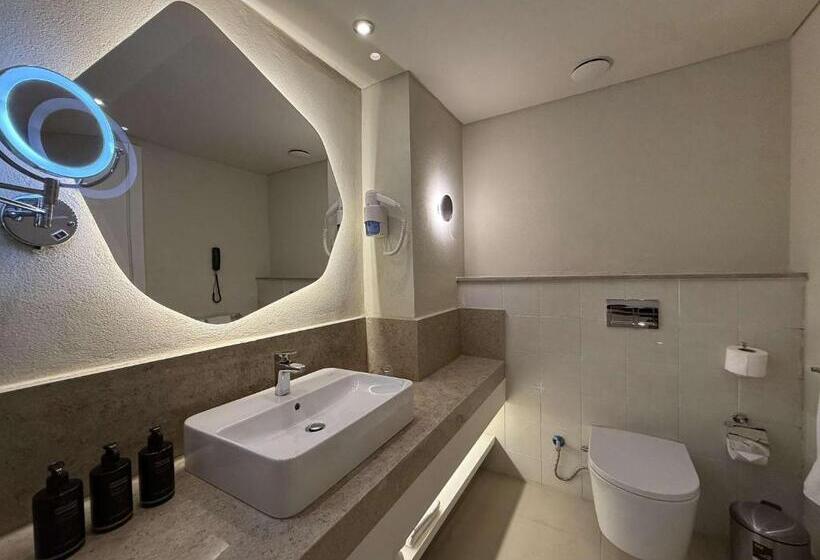 اتاق سوپریور با چشم‌انداز استخر, Naama Bay Promenade Beach Resort Managed by Accor