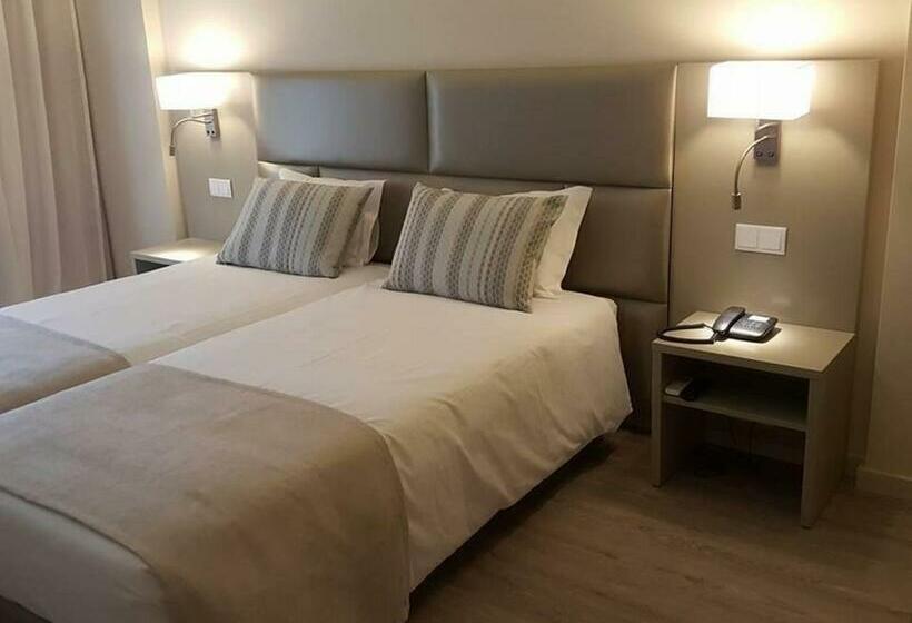 اتاق استاندارد با چشم‌انداز استخر, Ap Maria Nova Lounge - Adults Friendly