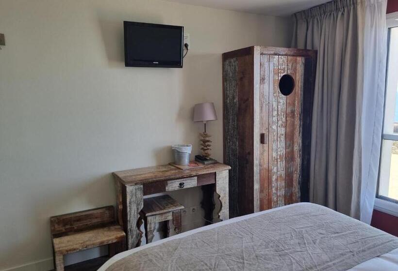 Номер Стандарт Вид на Море, Hôtel Vauban