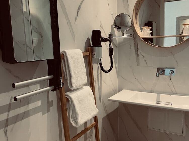 اتاق استاندارد, Hôtel Restaurant Le Clos Fleuri