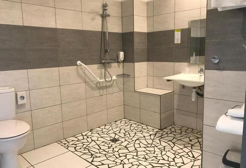 اتاق راحتی با چشم‌انداز دریا, Le Regina Hôtel Et Restaurant Canet Plage
