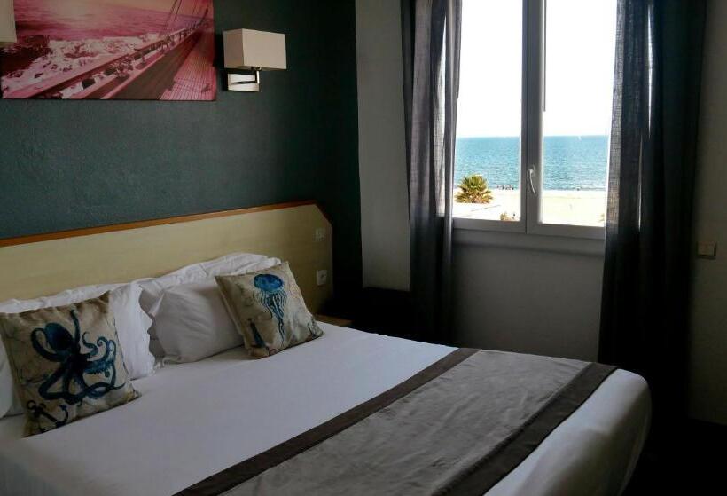 اتاق راحتی با چشم‌انداز دریا, Le Regina Hôtel Et Restaurant Canet Plage