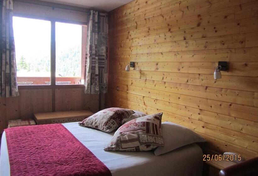 Четырехместный Номер Стандарт, Du Hameau
