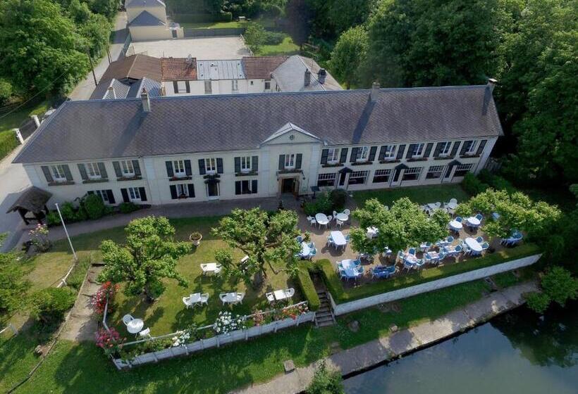 Номер Стандарт Вид на Реку, Hostellerie De Pavillon Sainthubert