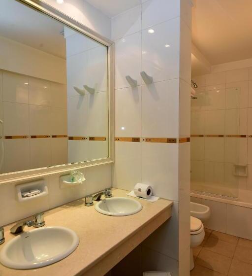 舒适套房, Gran Hotel Skorpios