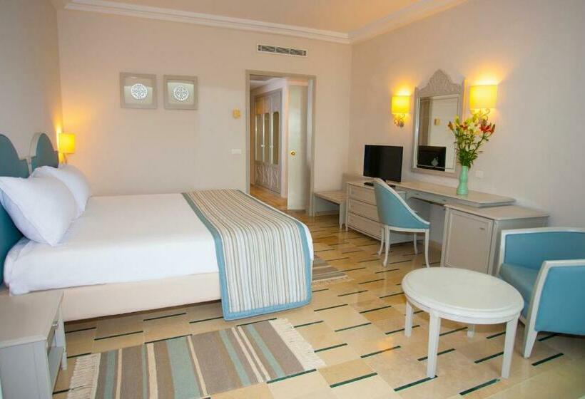 اتاق استاندارد با چشم‌انداز باغ, Iberostar Waves Averroes
