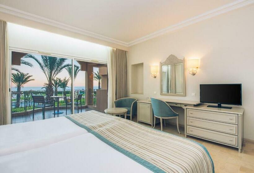 اتاق استاندارد با چشم‌انداز دریا, Iberostar Waves Averroes