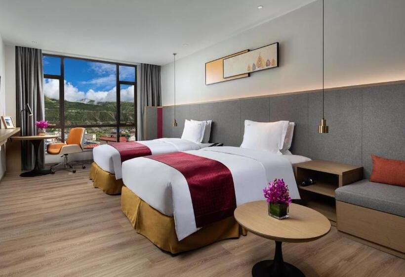Номер Премиум, Holiday Inn Batang, An Ihg